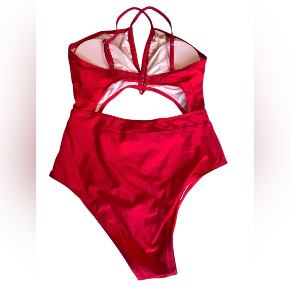 NEW Cupshe Red Halter One-Piece Swimsuit with Center Cutout Size L - Picture 4 of 11